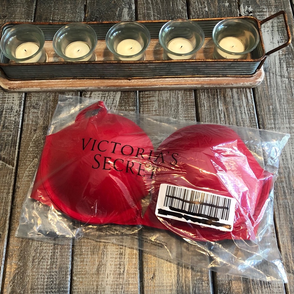Victoria Secret Bra (New & in Bag)